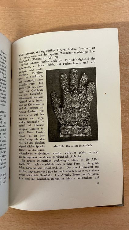 Livres: Die Deutschen Reichskleinodien 1920 – D'occasion à Glattfelden par cybermaxx 7