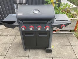 Tenneker Gasgrill mit vier Brenner