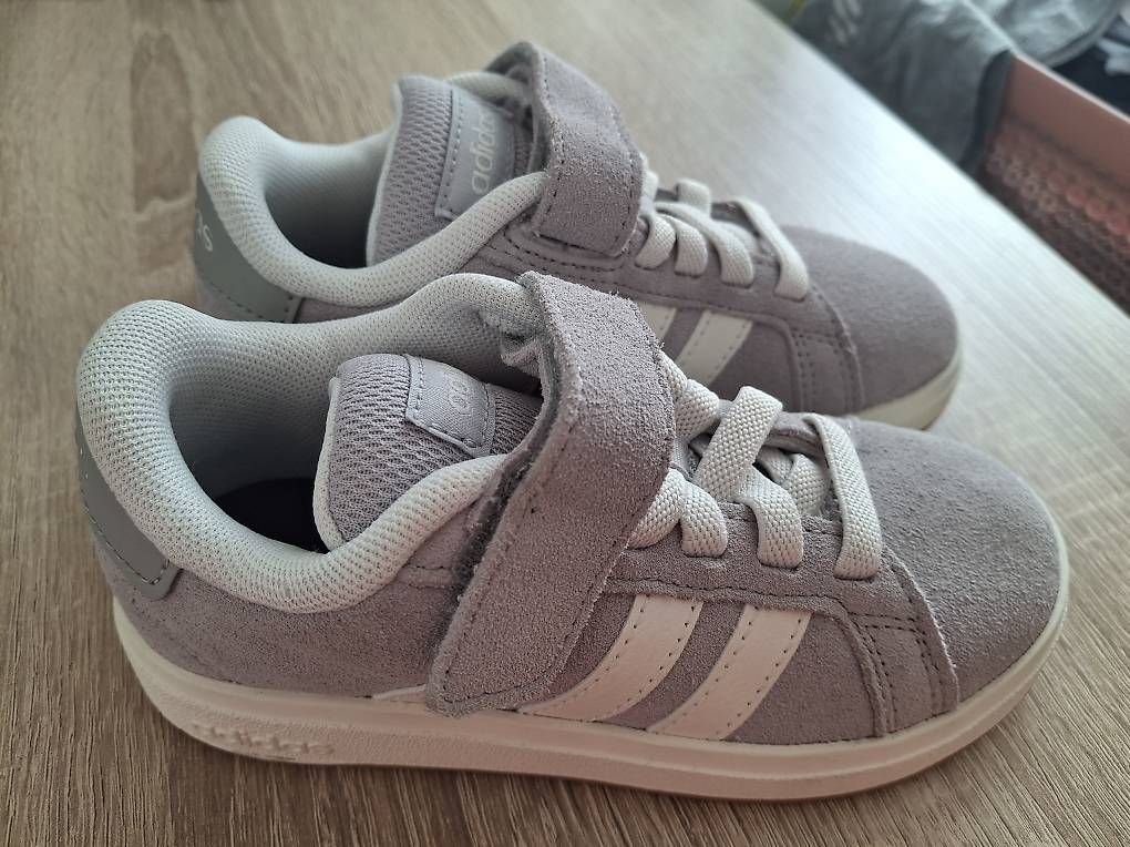 Adidas Scarpe per ragazzi: Kinderschuhe Adidas – Usato da Baar venduto da StoDeja