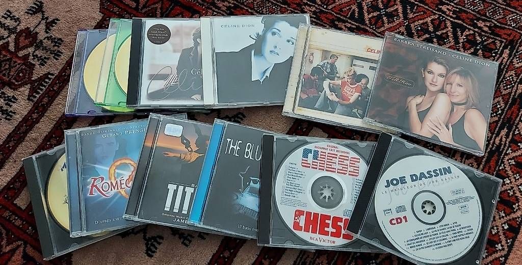 CD: 100 CD neuf et utilisé  – Usato da Pully venduto da Dede1958 3