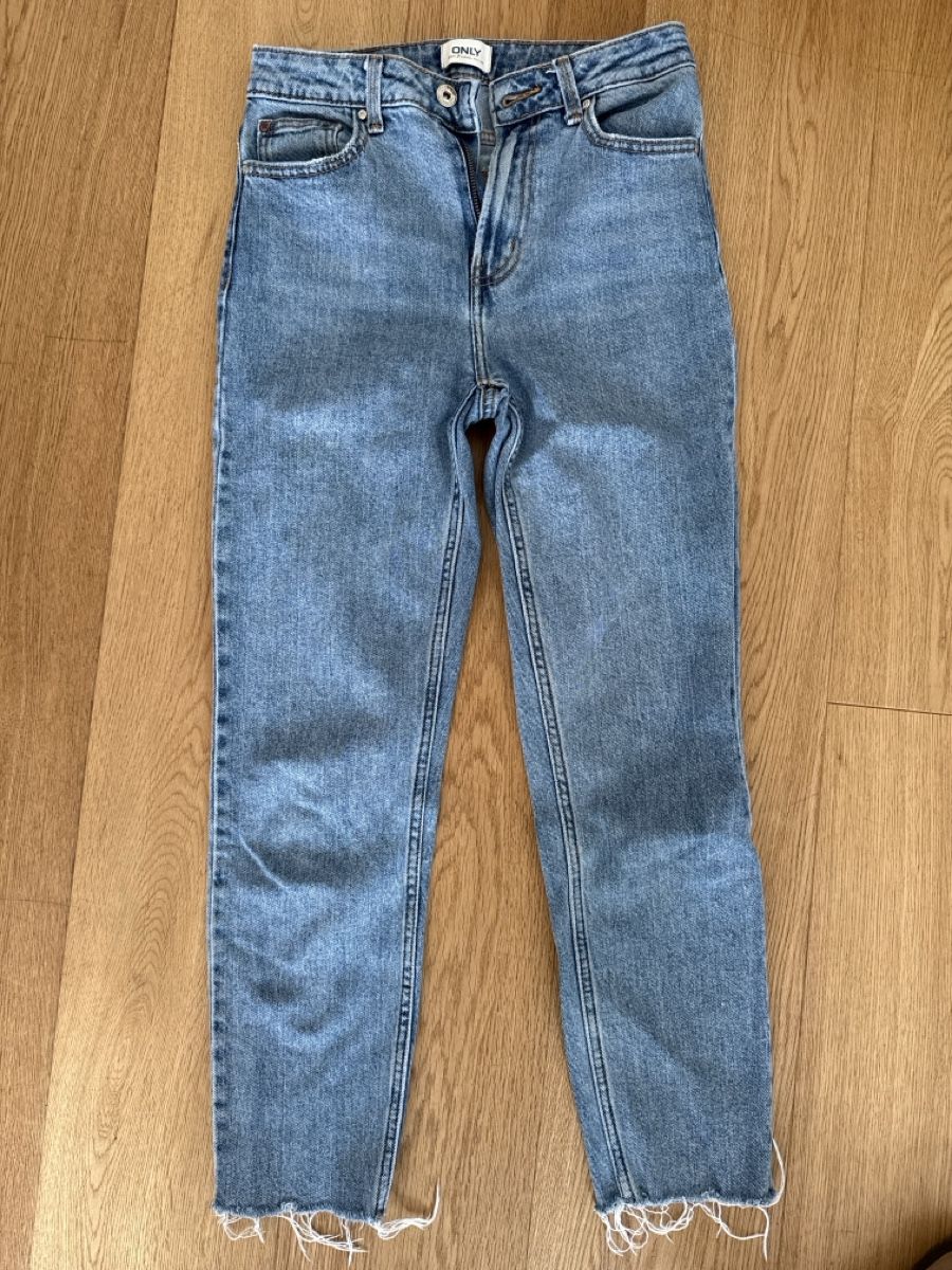 Only Jeans: Only Jeans Gr. 25/32, Top Zustand  – Usato da Basel venduto da wic_f7cf