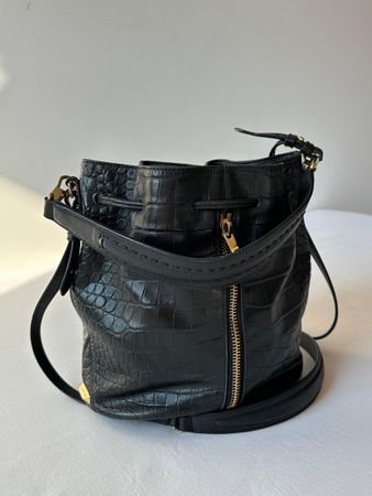 Elegante Bucket Bag von Elizabeth and James