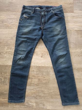 Diesel KROOLEY-NE 0666V JoggJeans Gr. 32