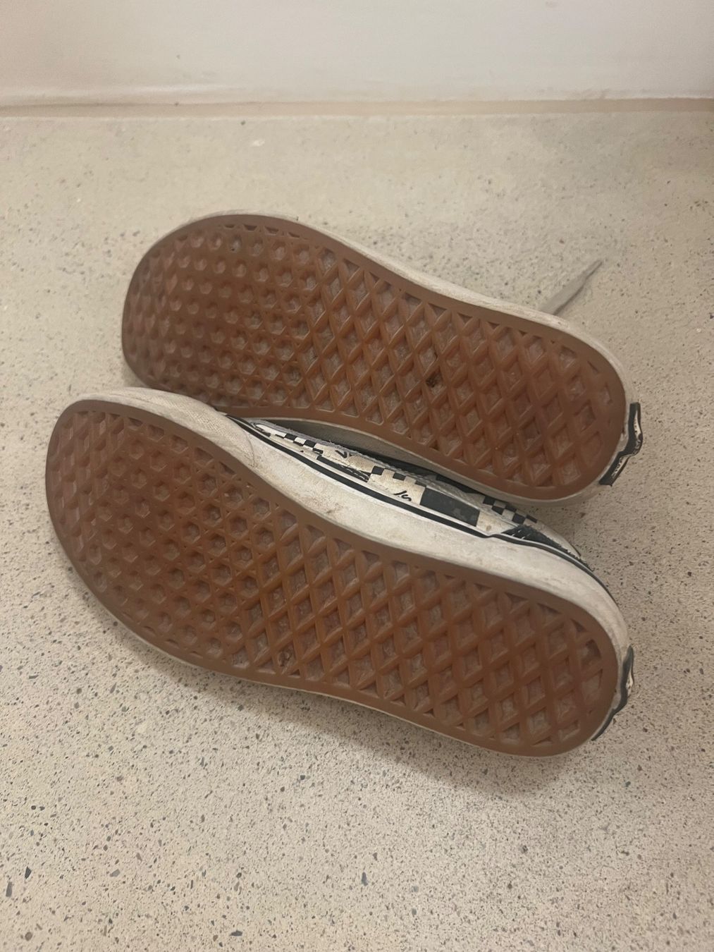 Vans Scarpe per ragazzi: Vans Sneakers Low Gr 35 – Usato da Ebmatingen venduto da dartim 2