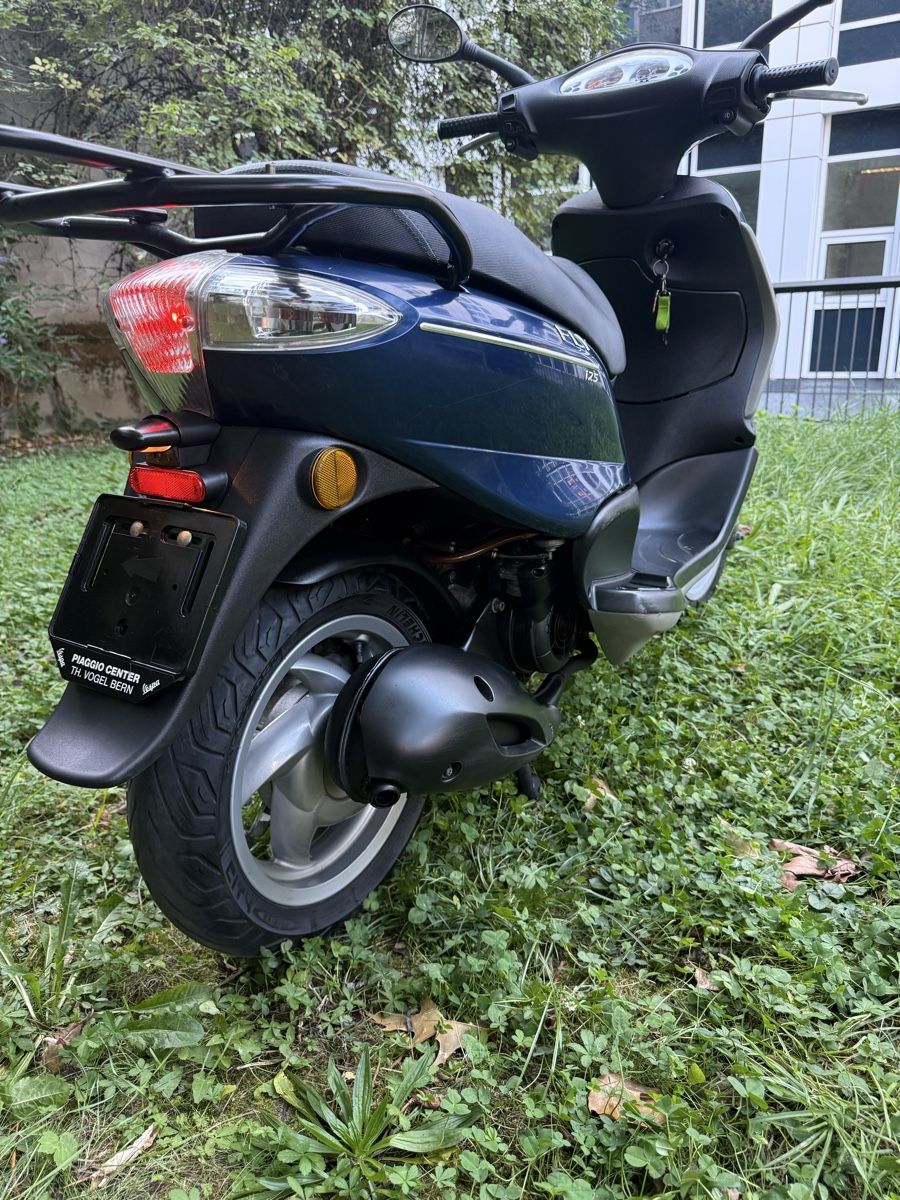Piaggio Scooter: PIAGGIO FLY 125 CC – Nuovo (secondo la descrizione) da Winterthur venduto da Fabio_46 4