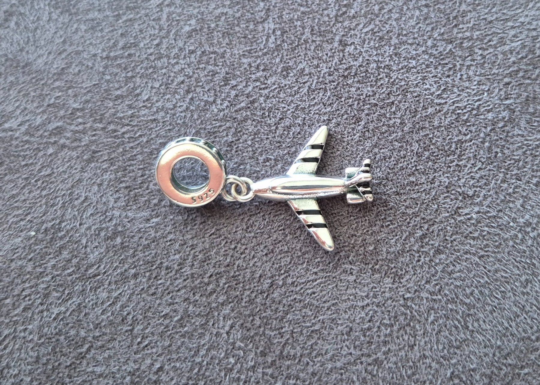 Ciondoli: Silber Charm Flugzeug +Garantie – Nuovo (secondo la descrizione) da Rotkreuz venduto da Carbone_Bijou-Shop