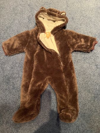 Baby Strampler Bär braun Grösse 62 neuwertiger Zustand