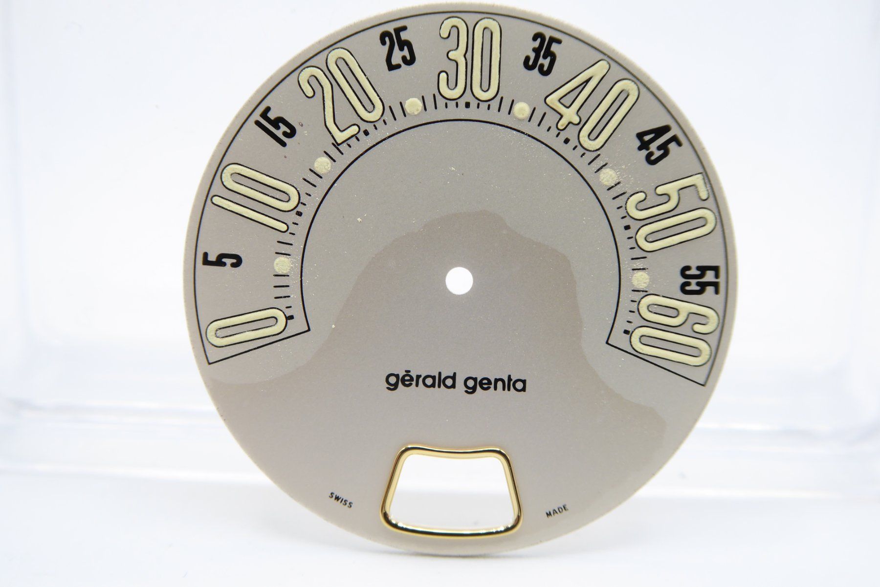Orologi: Gerald genta Retro Classic dial for Gold model – Usato da Geneve venduto da adr_xk6n