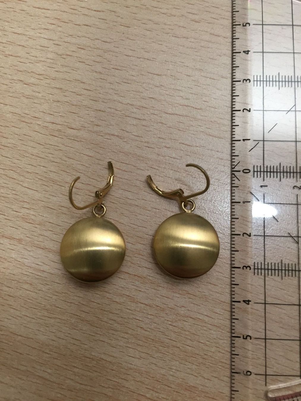 Orecchini pendenti & Orecchini a lobo: Boucles d’oreilles rondes – Usato da Lausanne venduto da Kmm03 3