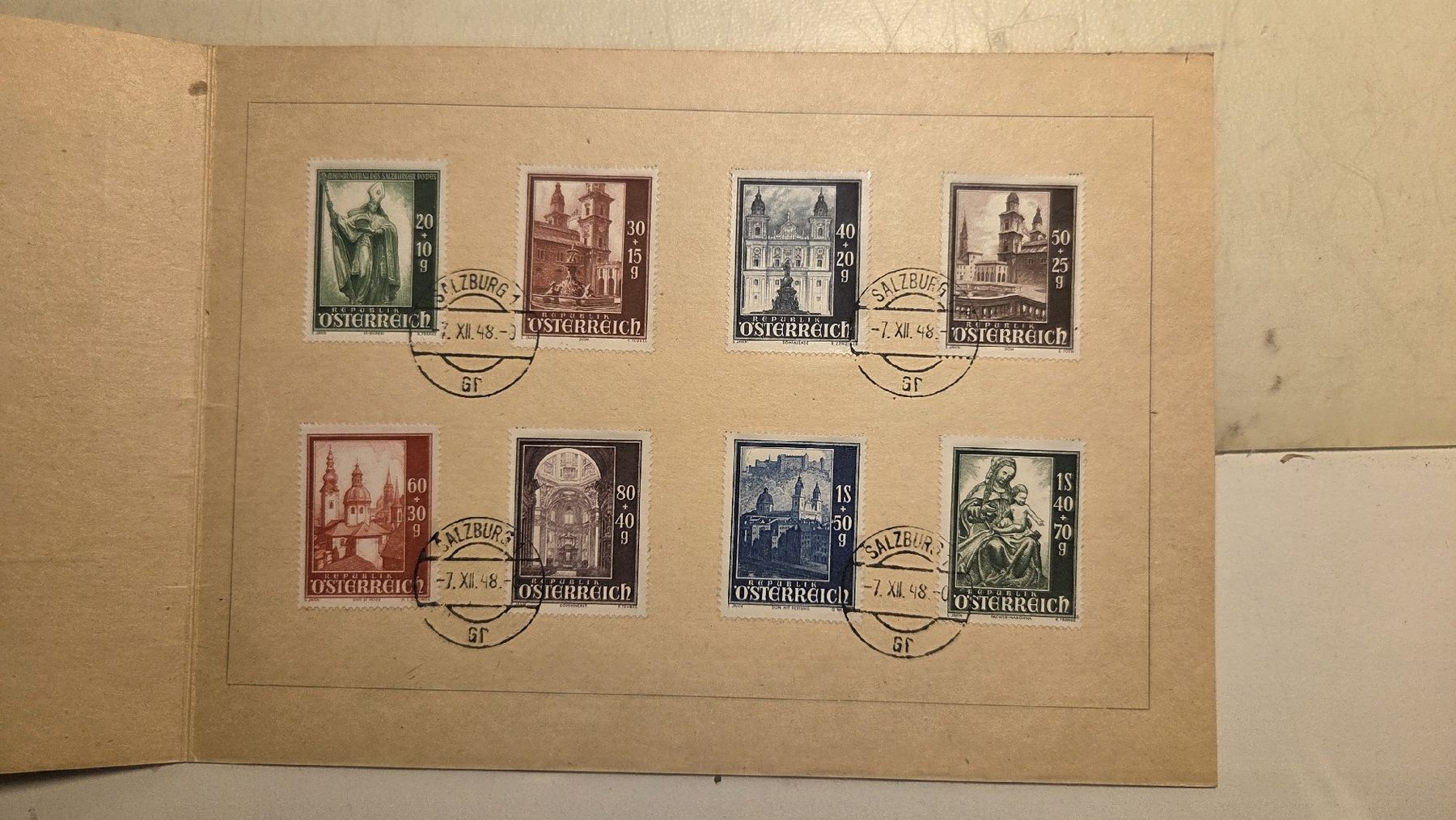 Alle Briefmarken: 1948 Salzburger Dombauserie mit Folder – Gebraucht aus Arni AG von Moth68 1