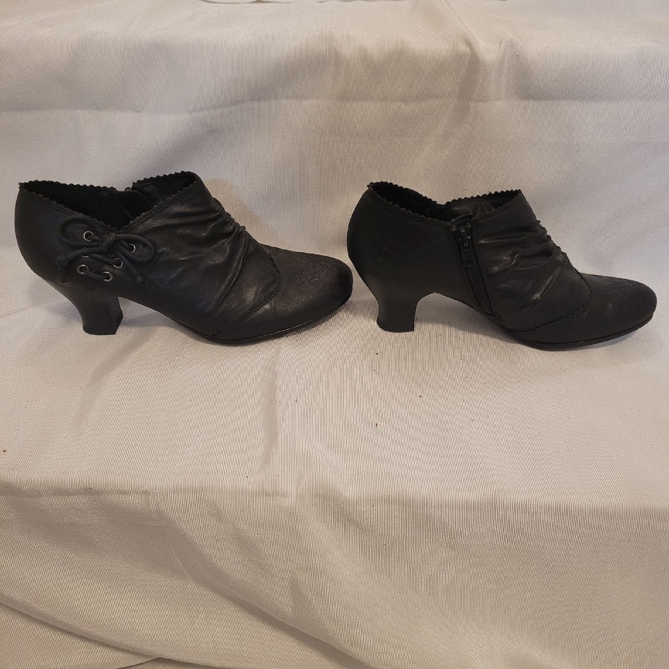 Scarpe da donna: Absatz Schuh 37 – Usato da Niederbuchsiten venduto da klengyel 2