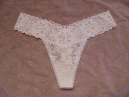 VICTORIA'S SECRET LACIE THONG, L, NEU