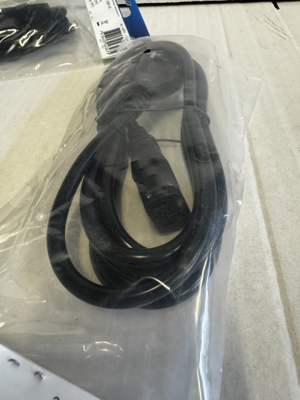 Kabel: 2er Set 2m Gerätekabel (A220) – Neu und originalverpackt aus Däniken SO von Profog1 2