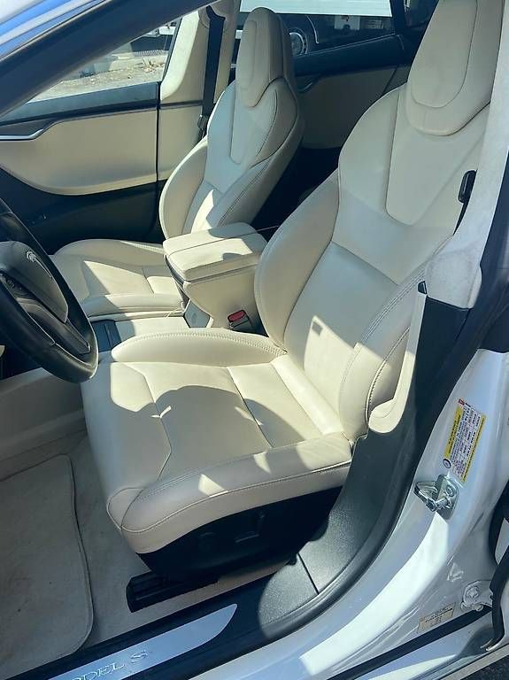 Automobili: A vendre Tesla S, 100 D, Excellent état – Usato da St-Prex venduto da Diolce 2