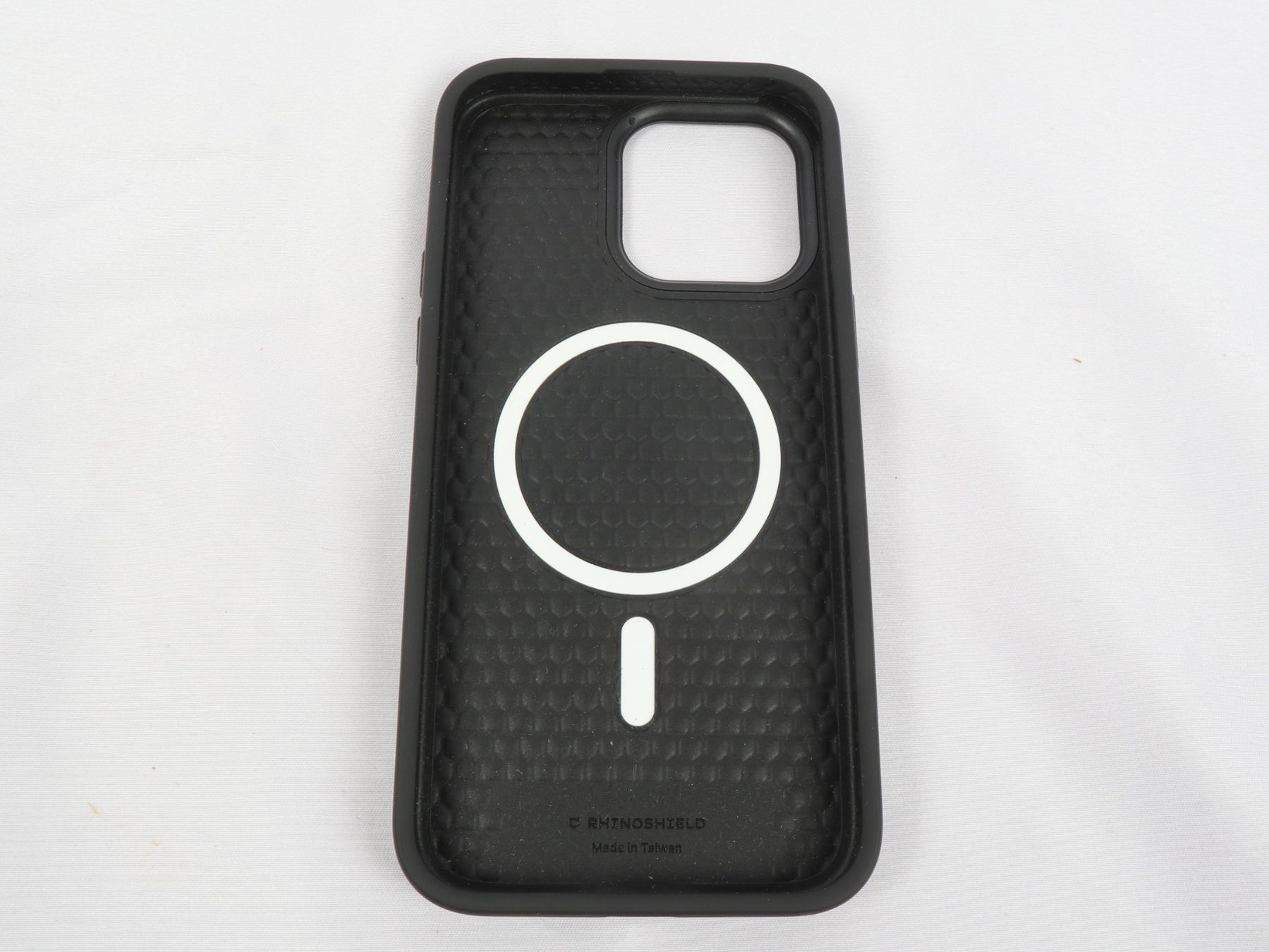 Cover & Protezioni schermo: RHINOSHIELD SolidSuit iPhone 15 ProMax Black – Nuovo (secondo la descrizione) da Steinen venduto da Restwert_Steinen 5