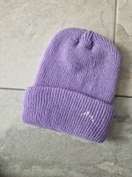 Strickmuetze in Lila