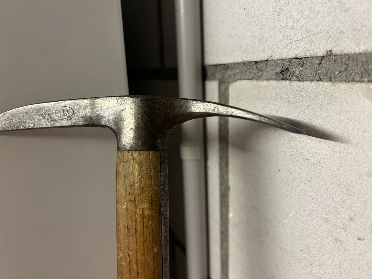 Attrezzatura da arrampicata: Alte Eispickel ca.um 1950,gemarkt CCB C Christen Bern, rares – Usato da Lanzenhäusern venduto da vic63 1