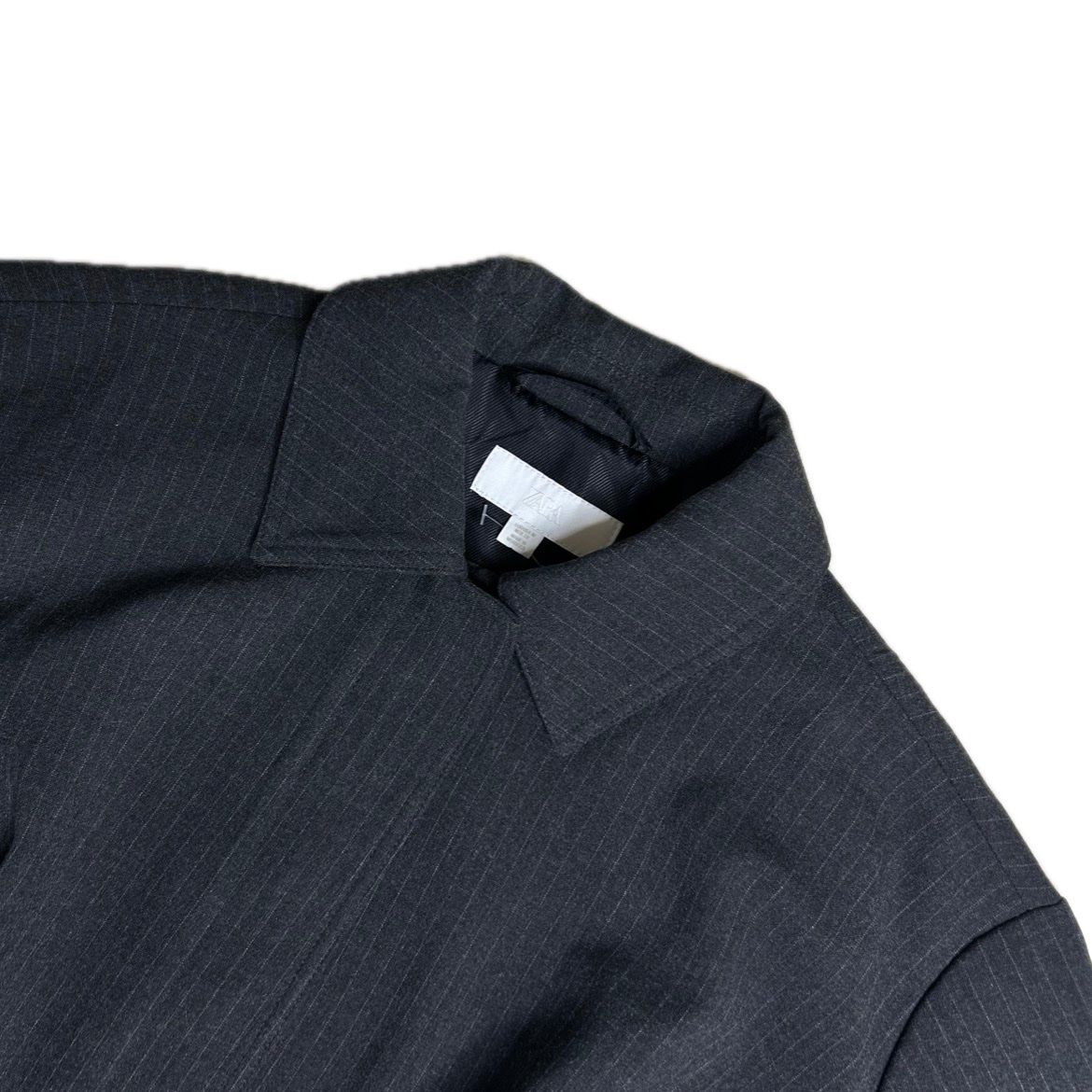 Zara Vestes: NEW Zara Bomber Jacket with Pinstripes – Neuf (Voir description) à St. Gallen par look-twice 1