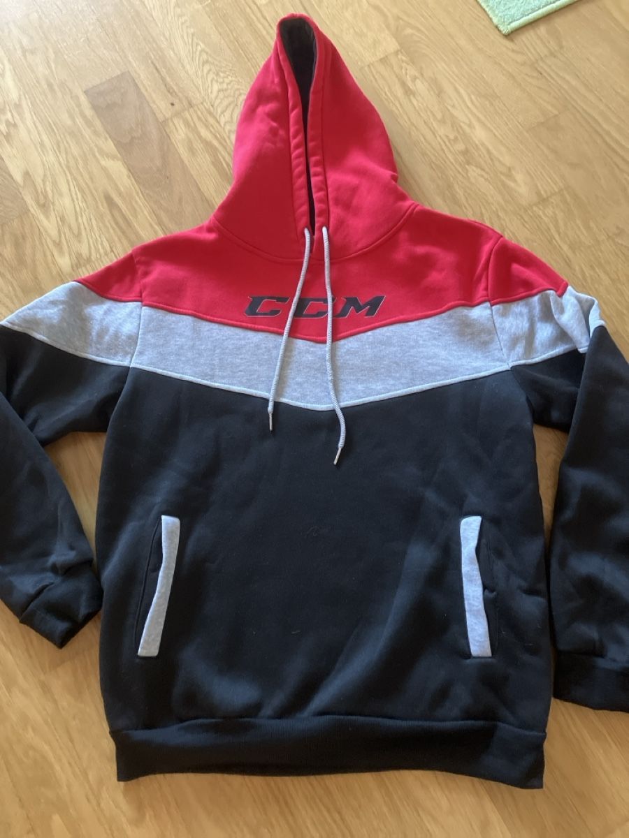 Ccm Maglioni & Felpe: CCM Hoodie Grösse M – Usato da Steffisburg venduto da muggenstutz31