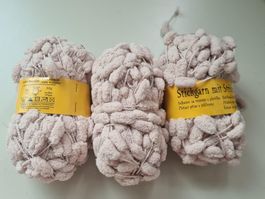 3x 50g Stickgarn beige mit Bommeln, Polyester