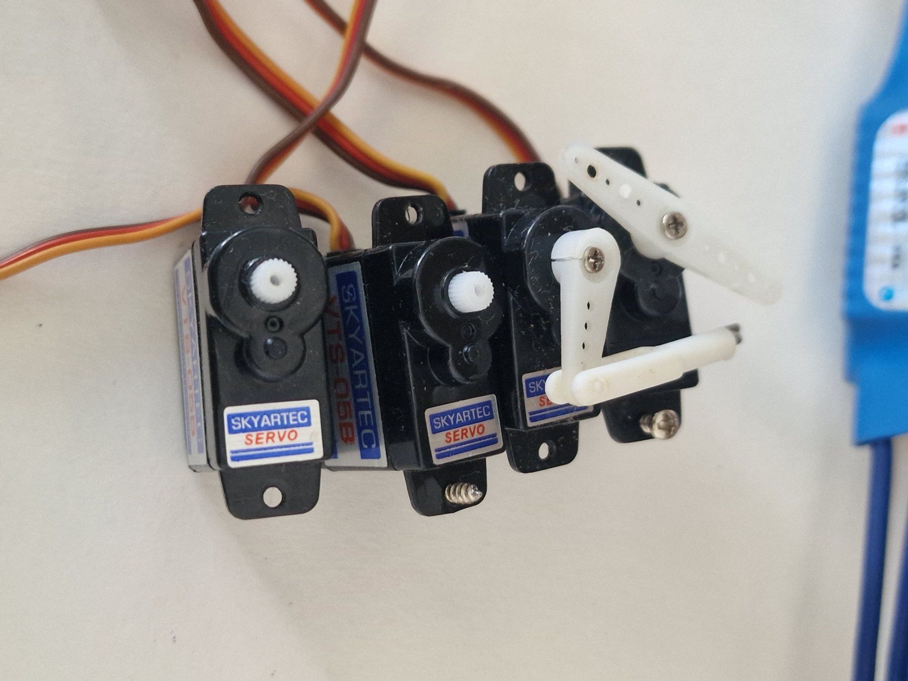 Modellismo RC: RC Modellbau Set Motor ESC Empfänger Servos Neu – Usato da Uerkheim venduto da Justi.y 4