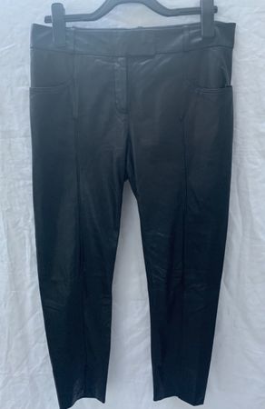 Splendide pantalon en cuir fin PAULE KA noir et doublé t.40