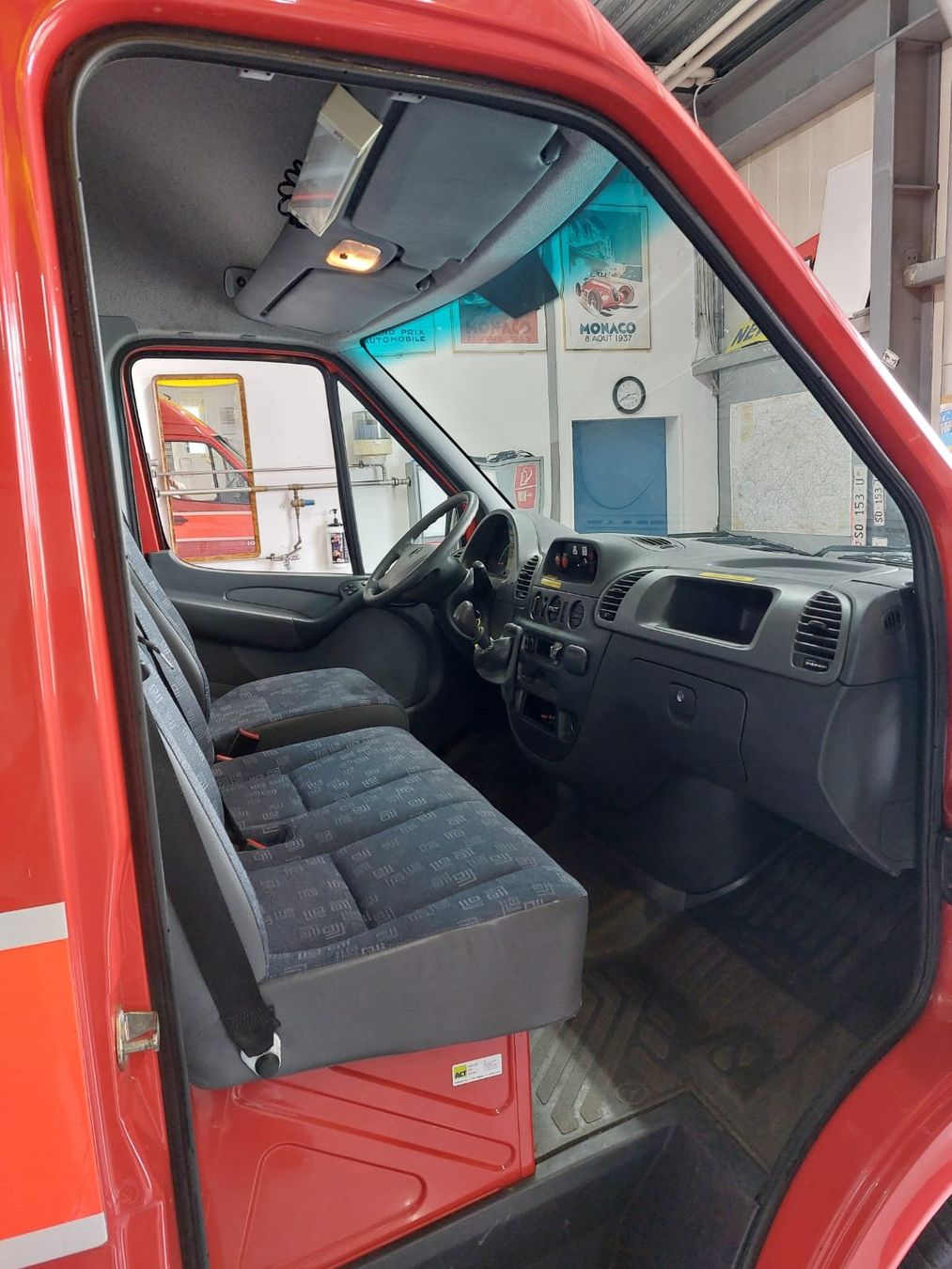 Mercedes-Benz Nutzfahrzeuge: Mercedes-Benz Sprinter 316 CDI – Gebraucht aus Gretzenbach von Carafe0 4