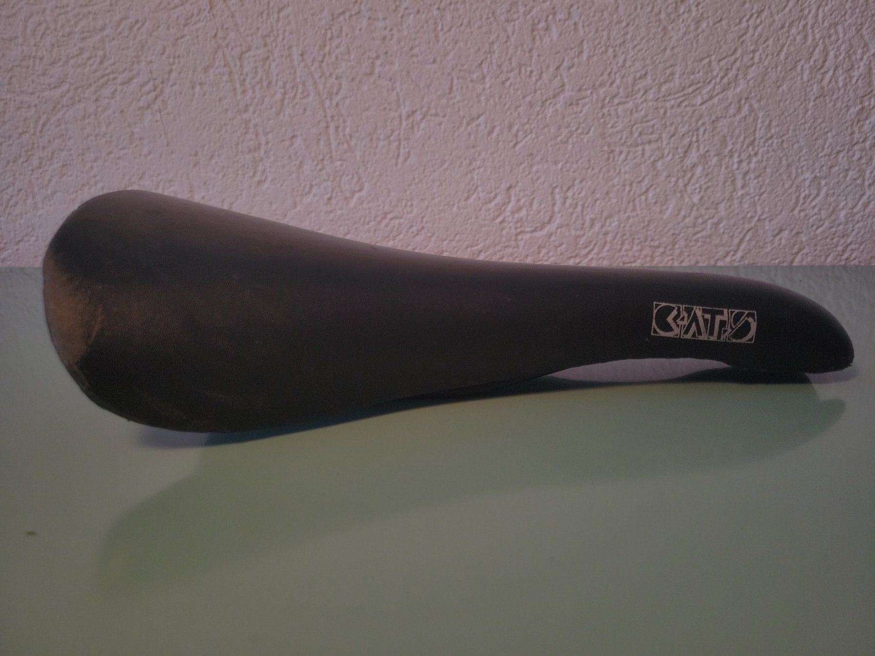 Ersatzteile: Vintage Rennvelo-Velosattel CatEye? – Gebraucht aus Zürich von RepairandCare