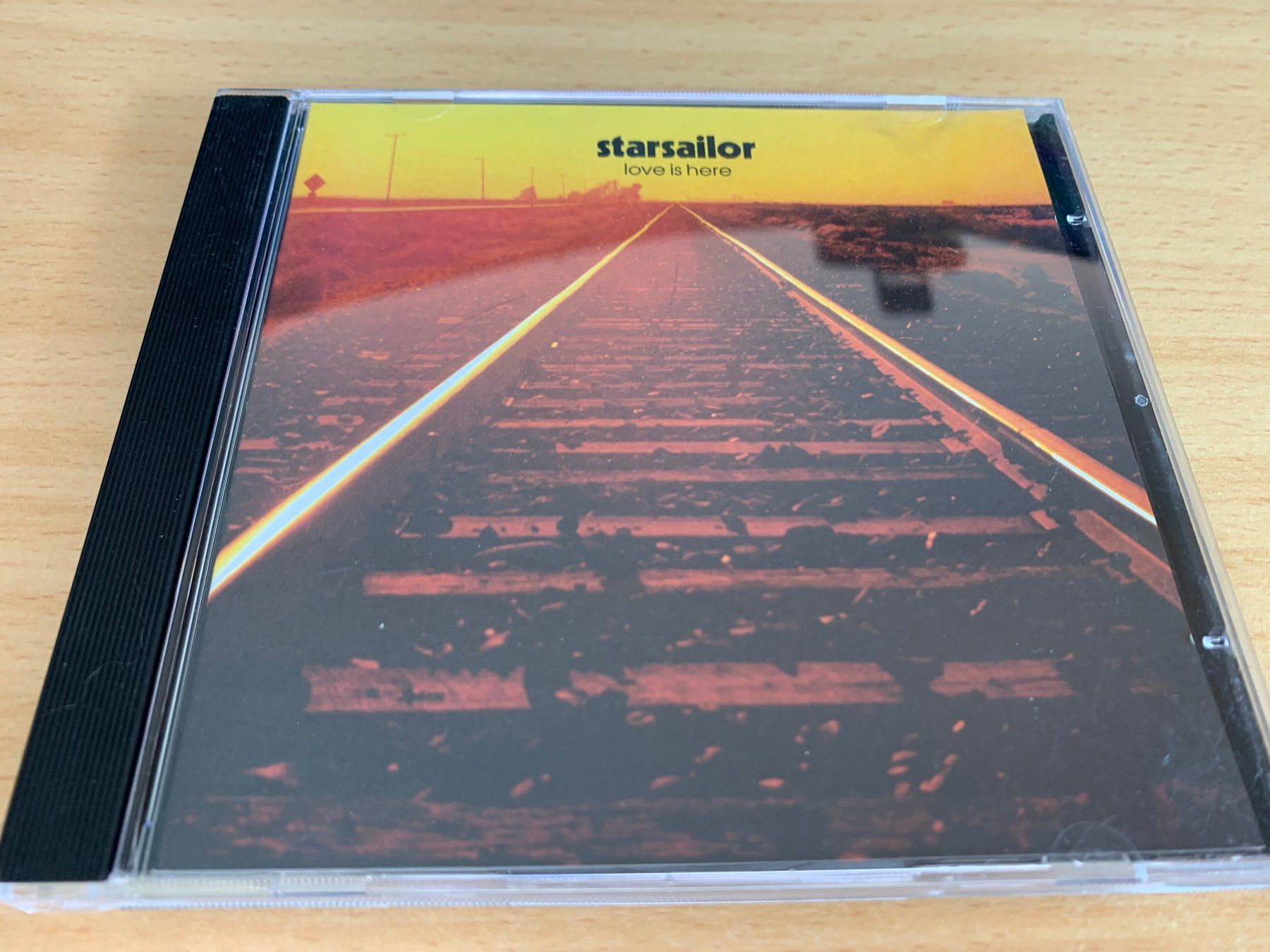 CD: Starsailor – Love Is Here – Usato da Rikon im Tösstal venduto da Alpenmutz