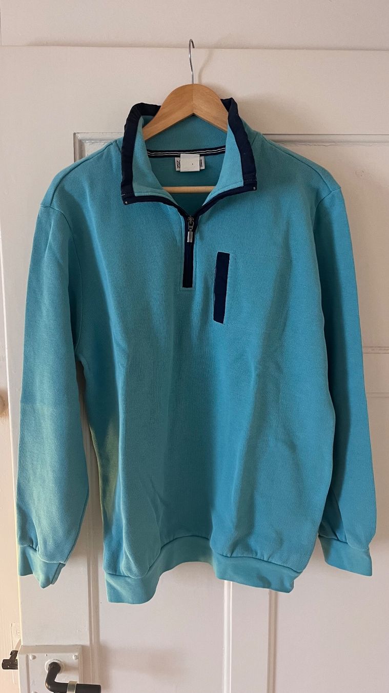 Pullover & Sweatshirts: Roger Kent Pullover hellblau Grösse 52 gebraucht – Gebraucht aus Herzogenbuchsee von TheBrechbuehler 1