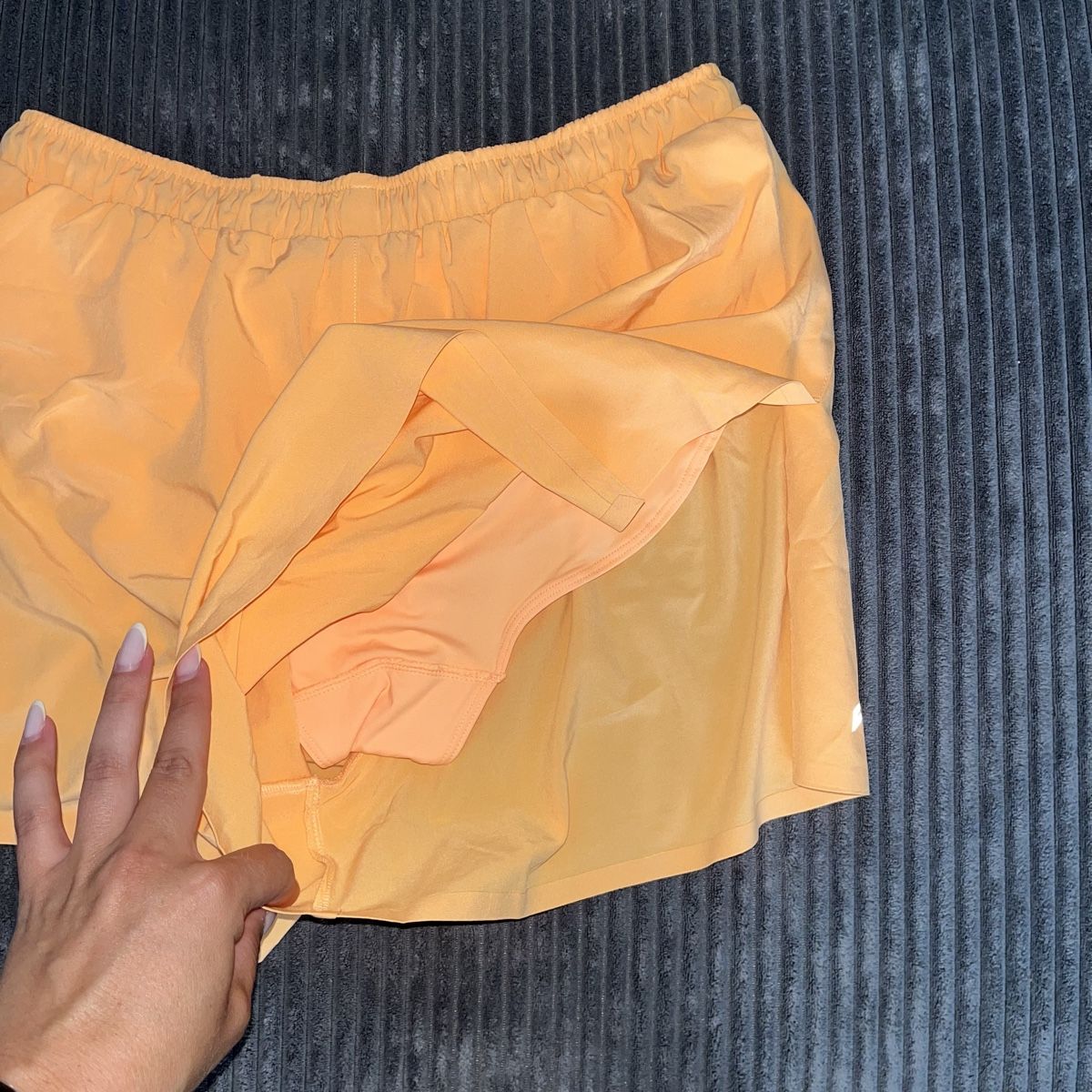 Pantaloni: oner active airmove shorts – Nuovo (secondo la descrizione) da Zürich venduto da ssoopphhiiaa 3