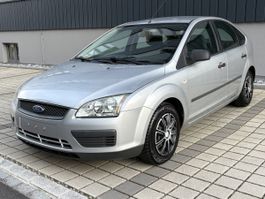 Ford Focus 1.4 Silb. 5-trg. mit rest MFK