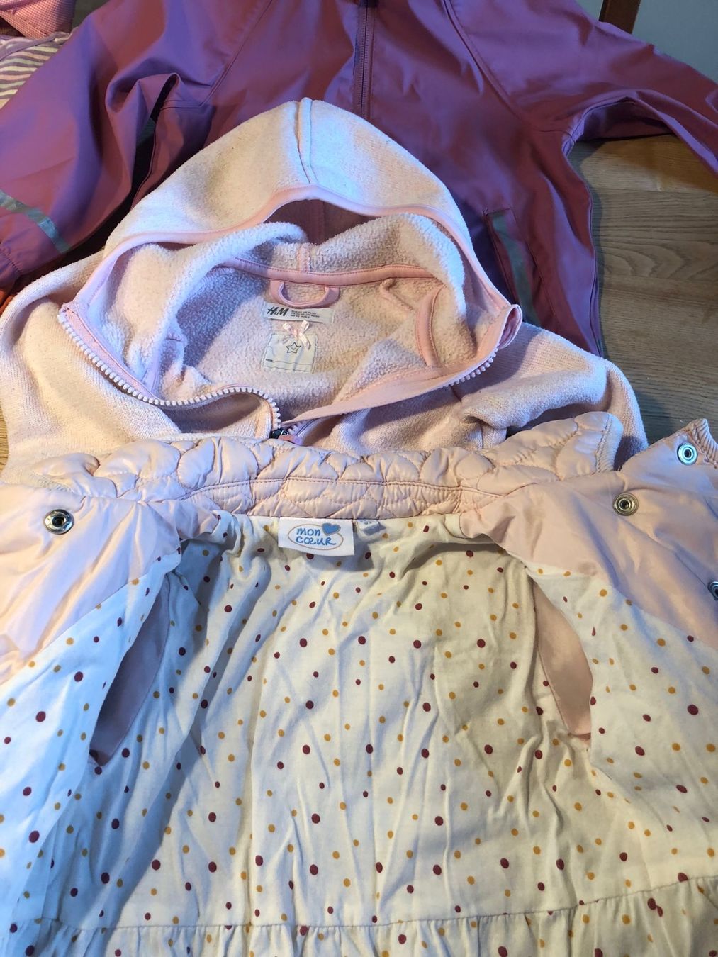 Lotti & Set di vestiti: 30 Teiliges Mädchenpaket Gr. 92 – Usato da Röschenz venduto da Tashroal 4
