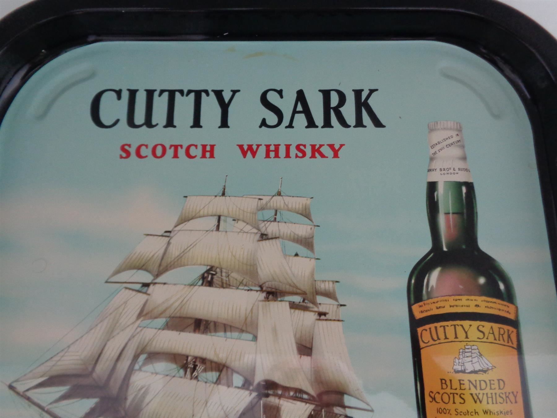 Piatti di portata: Blechtablett Cutty Sark Scotch Whisky -Serviertablett 60erJ. – Usato da Chur venduto da omonia 2