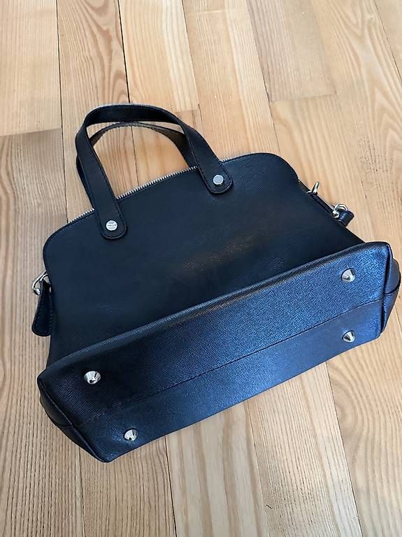 Sacs femmes: Tasche schwarz – D'occasion à Basel par siwu1987