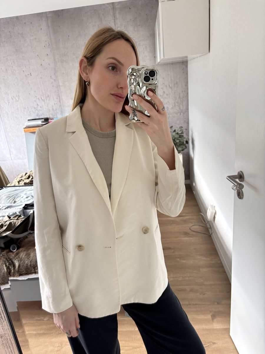 H&M Completi & Tailleur: Blazer blanc crème H&M – Usato da Zürich venduto da mps_9cp7 1