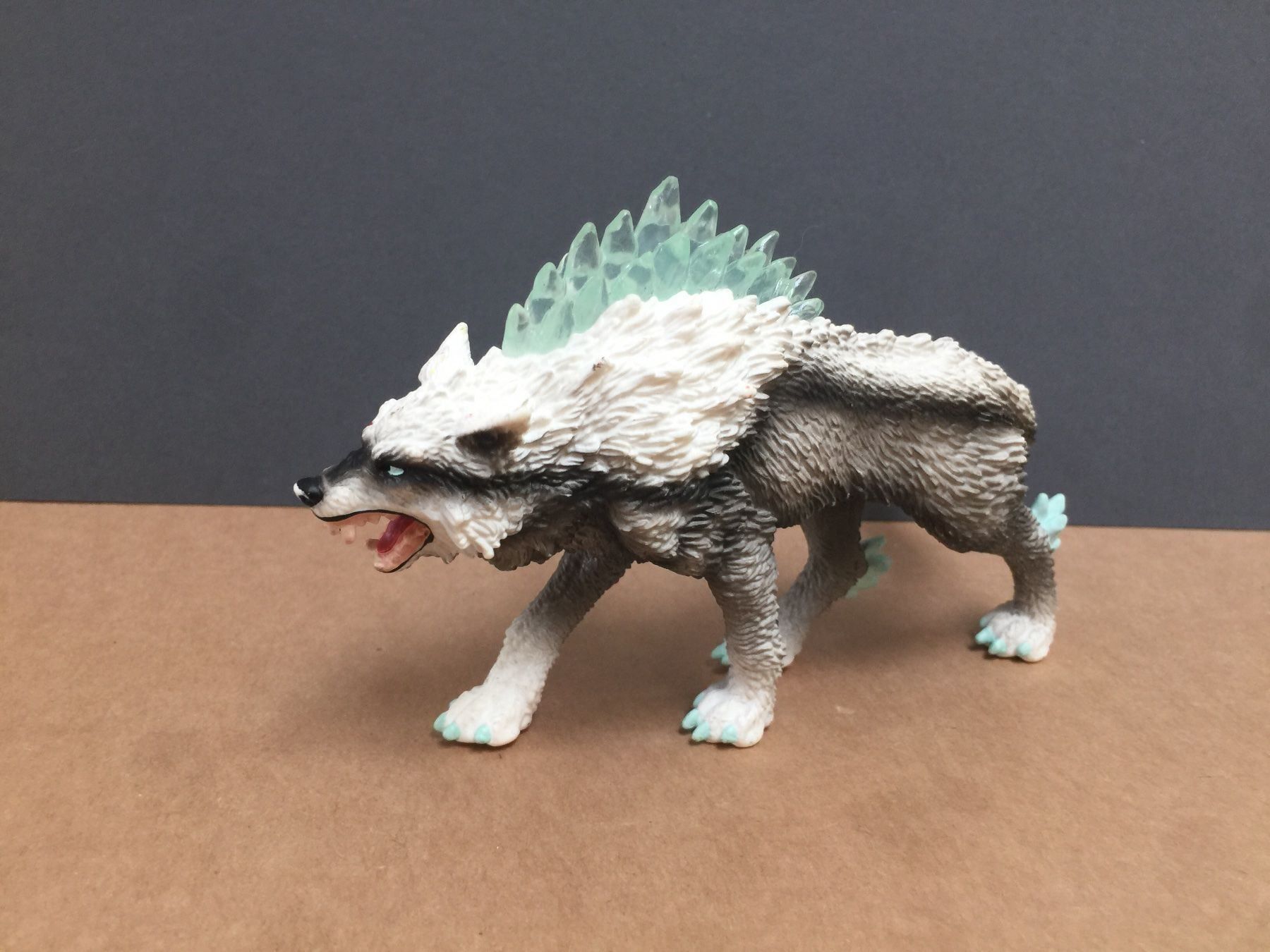 Schleich Statuette: Schleich Eldrador Schneewolf Wolf – Usato da Ennetbaden venduto da mapa05 1