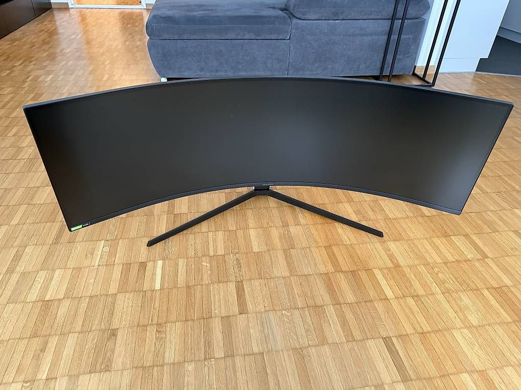 Monitor: Samsung Odyssey G9  – Usato da Niederrohrdorf venduto da jes_cn6l 1