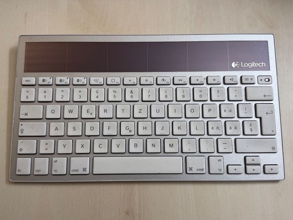 Logitech Tastatur CH-Layout K760 SOLAR | Acheter sur Ricardo