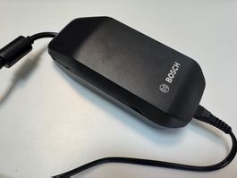 Bosch eBike Ladegerät BPC3200 gebraucht, mit Kabel