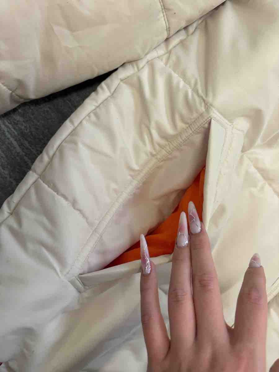 Adidas Giacche: Giacca Adidas bianca e arancione – Usato da Giubiasco venduto da mol_f9mf 2