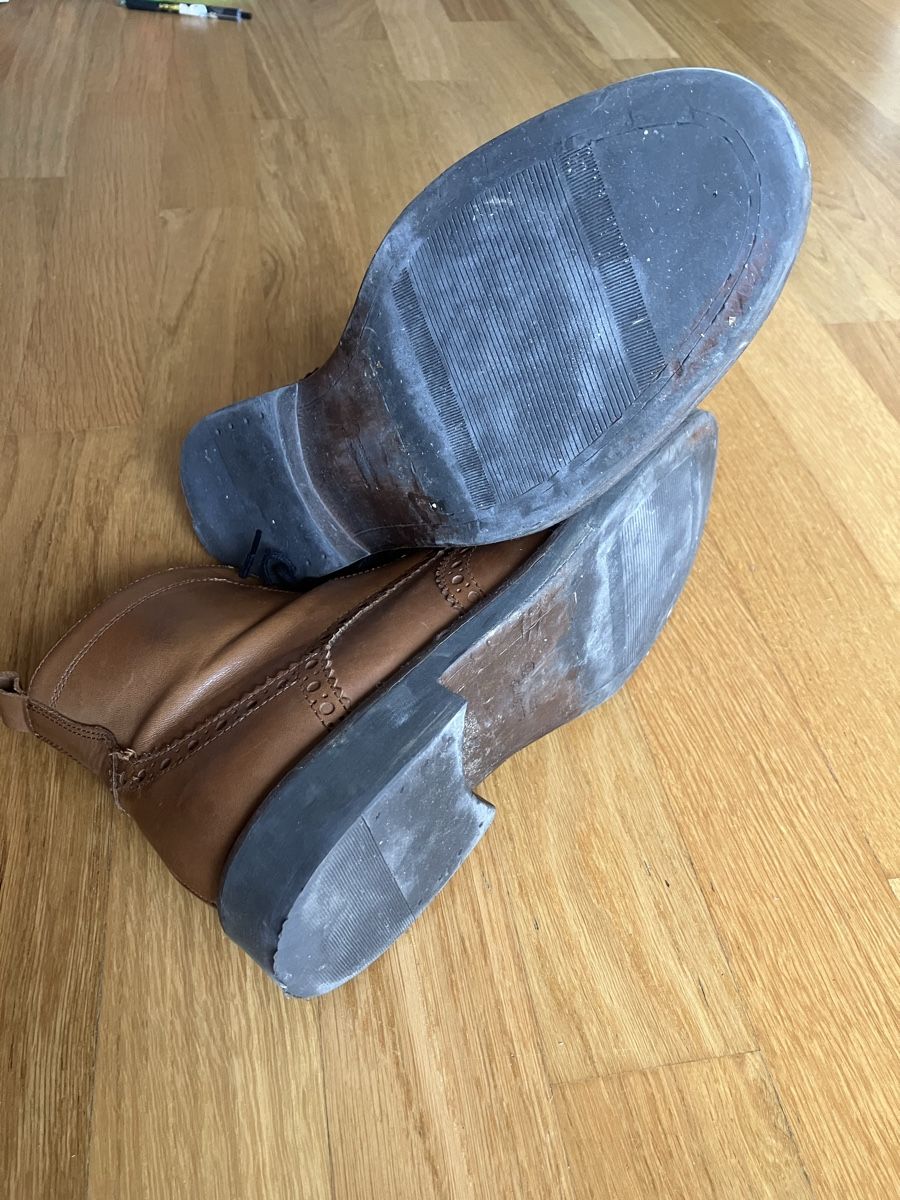 Scarpe da uomo: Bottines brogue en cuir marron clair taille 42 – Usato da Meyrin venduto da olegarius 6