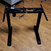 Elektrischer höhenverstellbarer Schreibtisch - Defekt