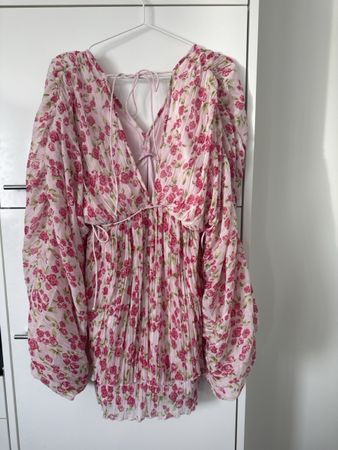 ASOS Minikleid, Gr. 34, Rosa Blumenmuster - Sommerlich!