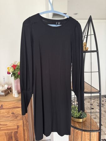 Elegantes schwarzes Kleid mit Puffärmeln Vero Moda Gr. M
