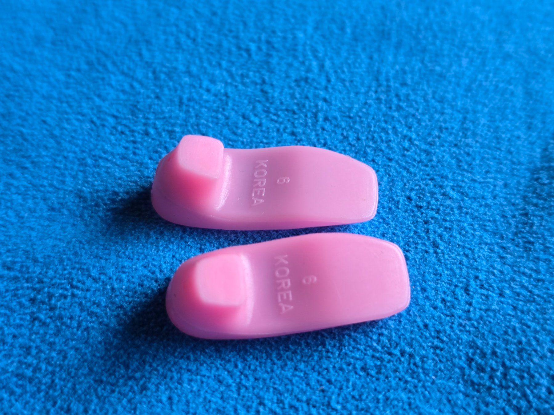 Puppen: Chaussures poupée  Barbie rose – Gebraucht aus versoix von moonkey02 2