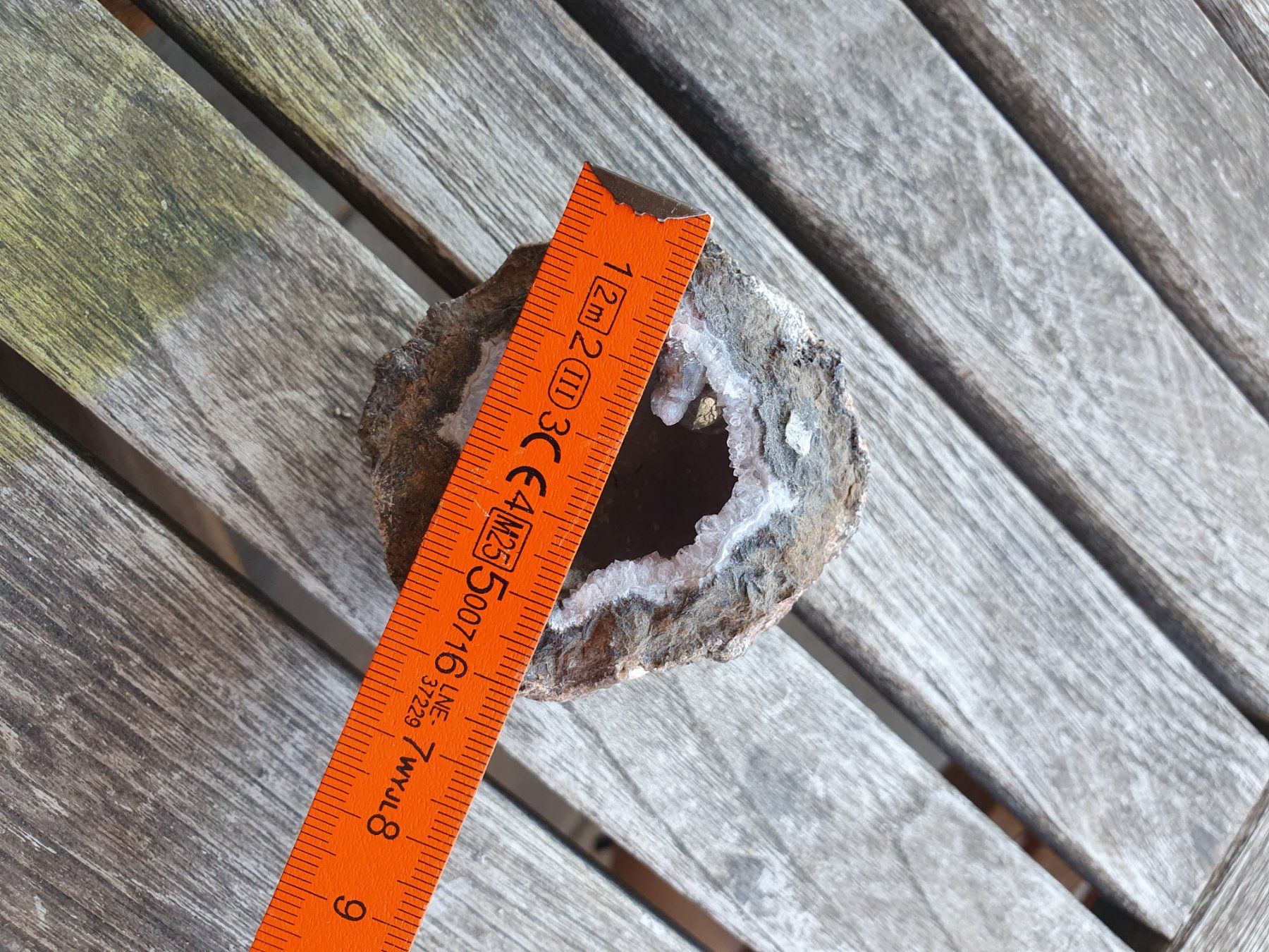 Pietre preziose: Geode mit weissen Kristallen – Usato da Ramlinsburg venduto da Karinzgi 4