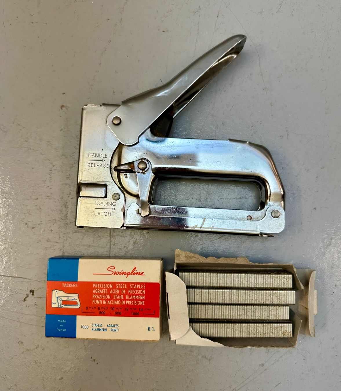 Tutti gli attrezzi: VINTAGE TACKER AB 1.-!!! – Usato da Zürich venduto da NIKI777 1