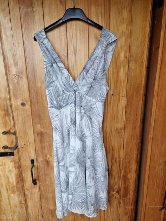 Robe courte d'été légère à motifs, taille M/L - Élégante!