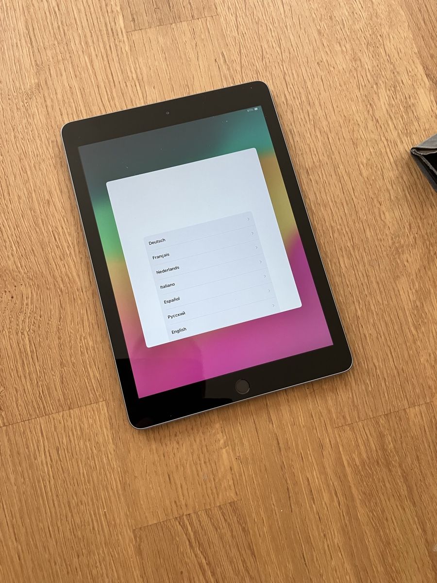 Apple Tablet PC: iPad 9,7“ 128GB – Gebraucht aus Bolligen von Fiftyniner